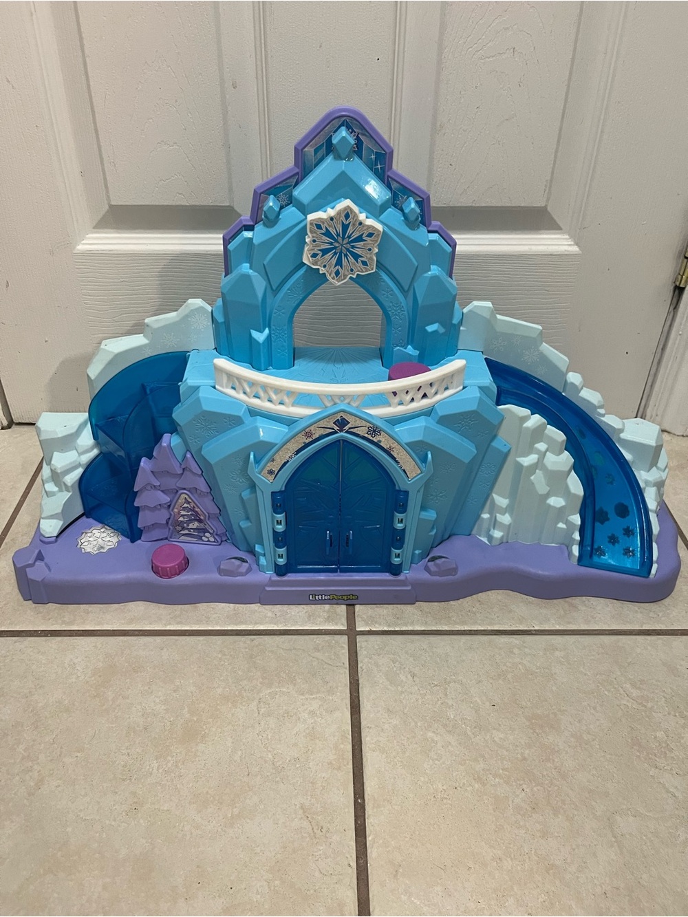 Little People Frozen Castle
